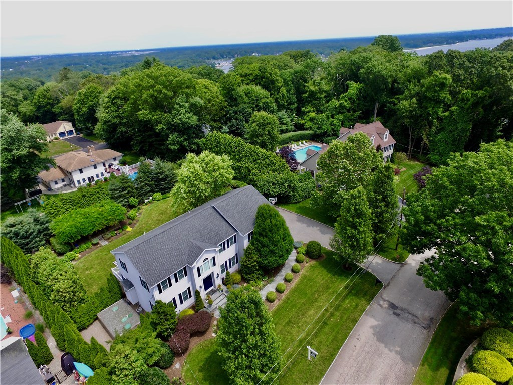 193 Crestwood Road Warwick, RI 02886 - Photo 32 of 40