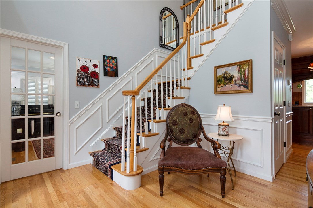 193 Crestwood Road Warwick, RI 02886 - Photo 5 of 40