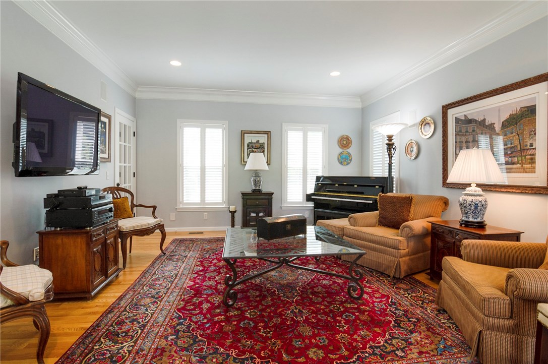 193 Crestwood Road Warwick, RI 02886 - Photo 6 of 40