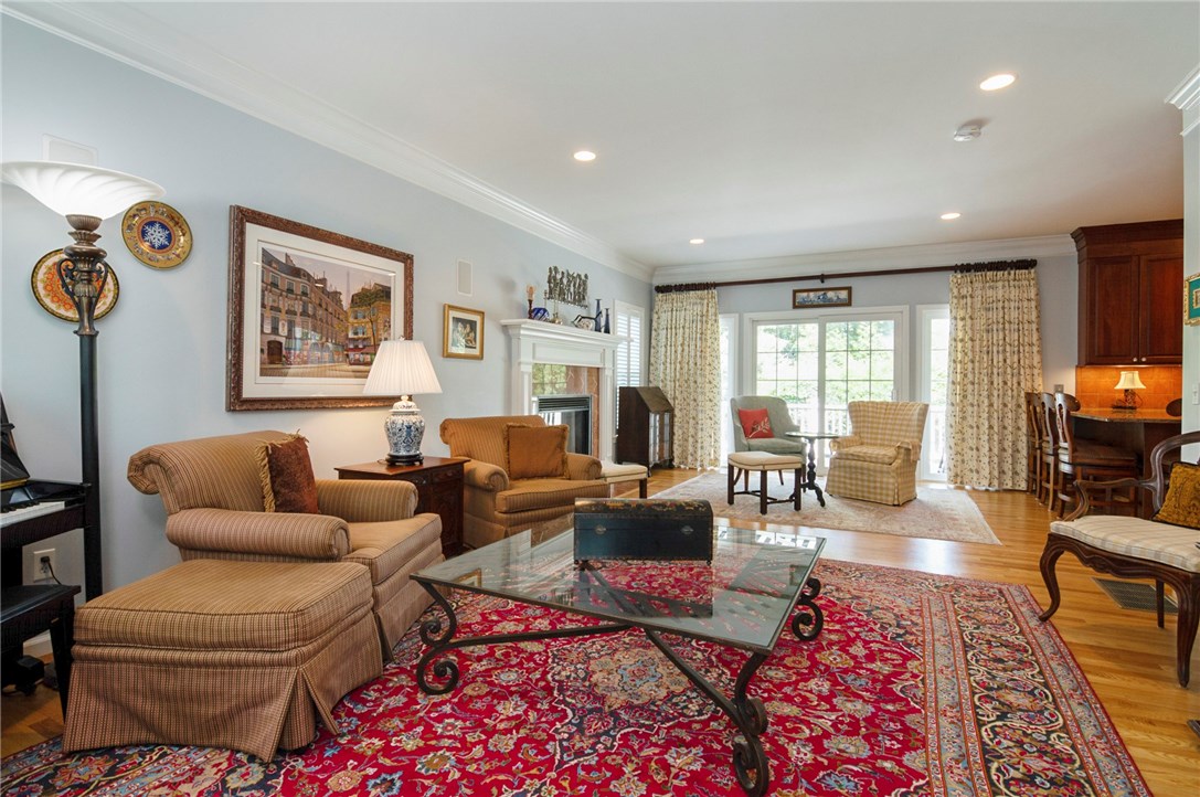 193 Crestwood Road Warwick, RI 02886 - Photo 8 of 40