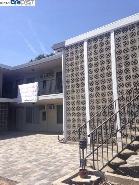 568 St John Street, Unit 8 Pleasanton, CA 94566 - Photo 1 of 5