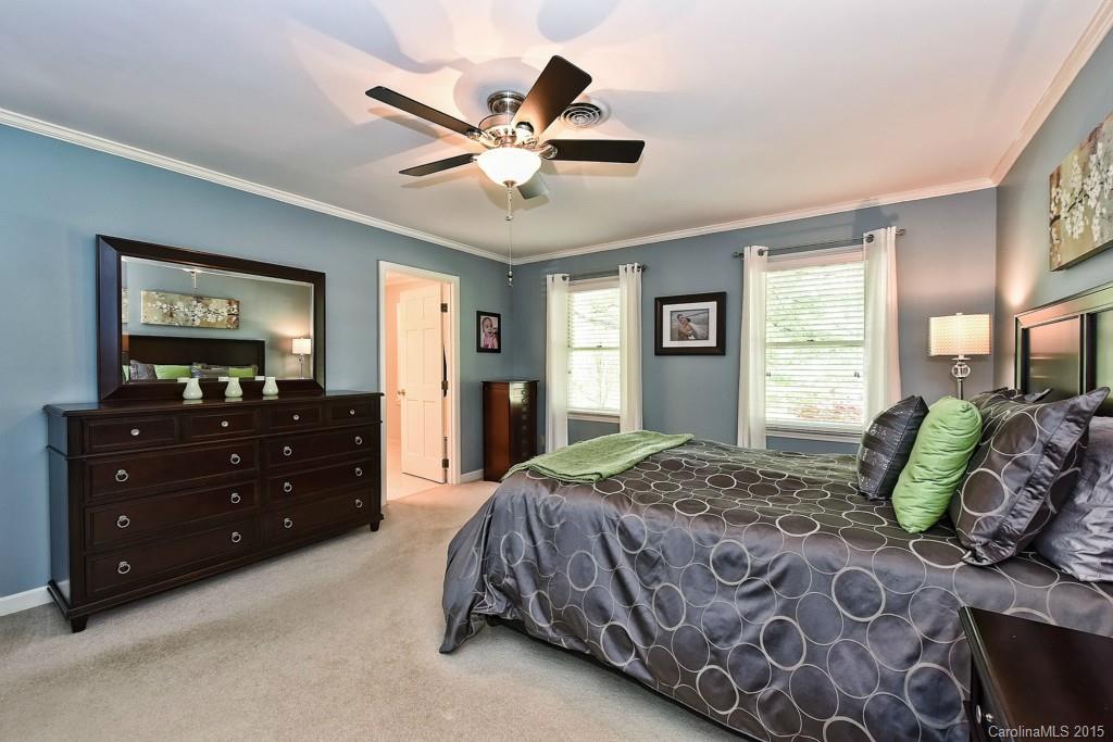 2308 Wolfe Ridge Road Charlotte, NC 28210 - Photo 11 of 24 Gallery Image 11