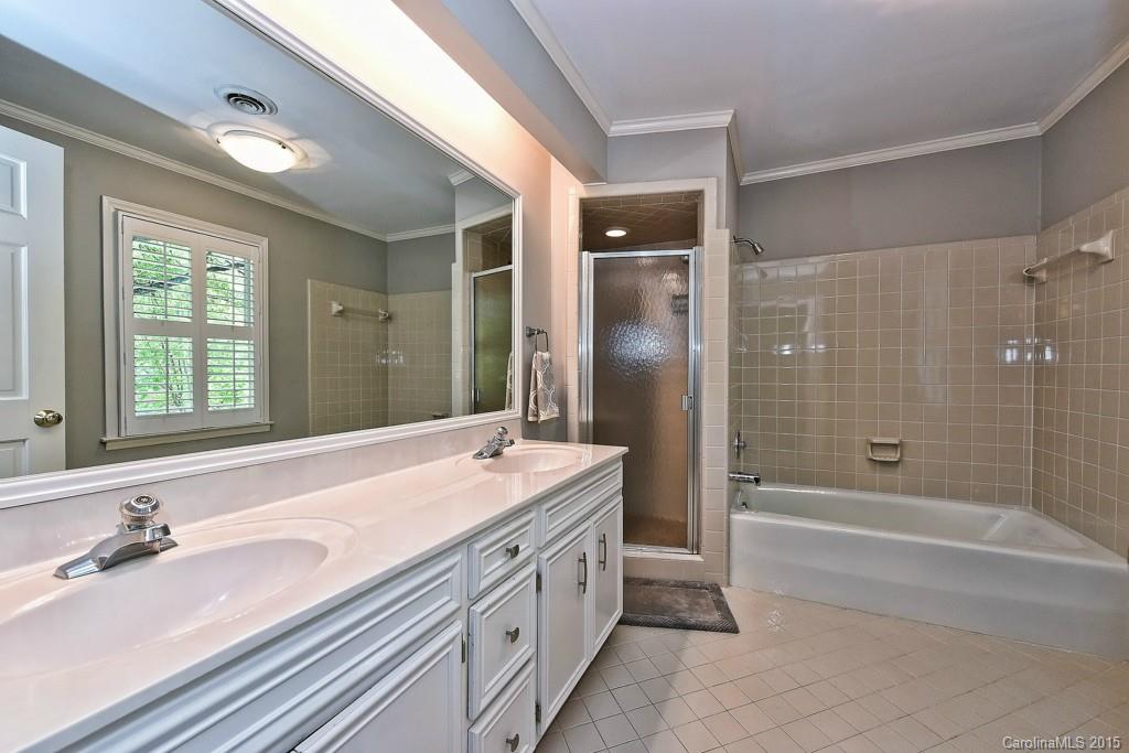 2308 Wolfe Ridge Road Charlotte, NC 28210 - Photo 12 of 24 Gallery Image 12
