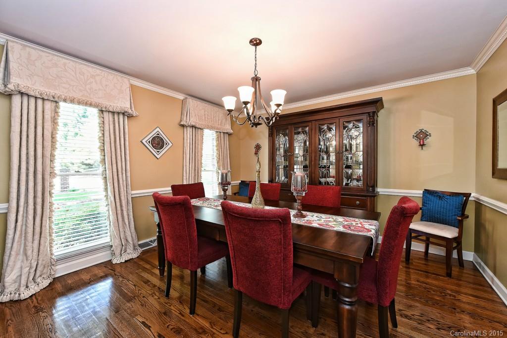 2308 Wolfe Ridge Road Charlotte, NC 28210 - Photo 3 of 24 Gallery Image 3