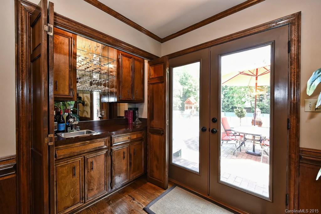 2308 Wolfe Ridge Road Charlotte, NC 28210 - Photo 6 of 24 Gallery Image 6