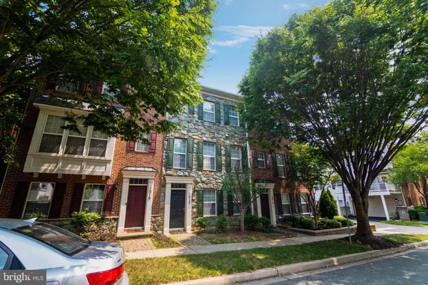 $3,350 | 1017 Grand Champion Drive, Rockville, MD 20850