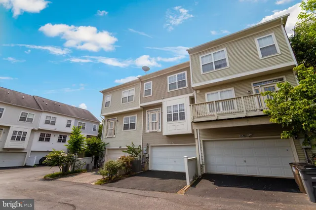 $3,350 | 1017 Grand Champion Drive, Rockville, MD 20850