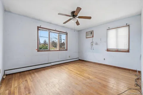 $599,000 | 158 Burns Avenue, Hicksville, NY 11801