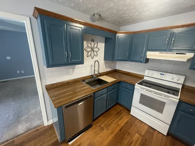 $1,700 | 123 Cimmaron Drive, Goodlettsville, TN 37072