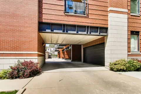 $599,000 | 4110 North Western Avenue, Unit 2S, Chicago, IL 60618