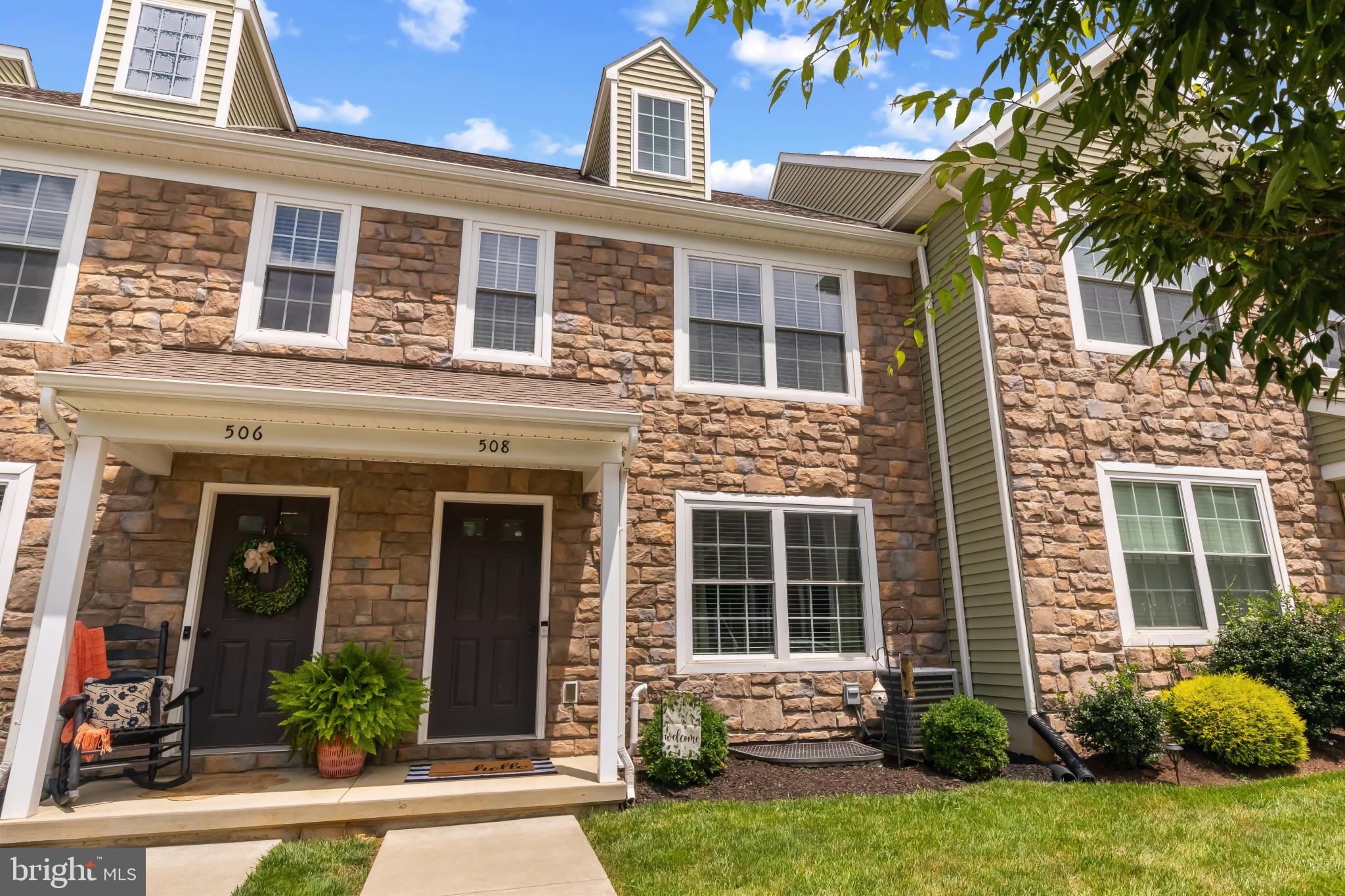 508 Byler Circle Lebanon, PA 17042 - Photo 2 of 33 front view of a house with a yard