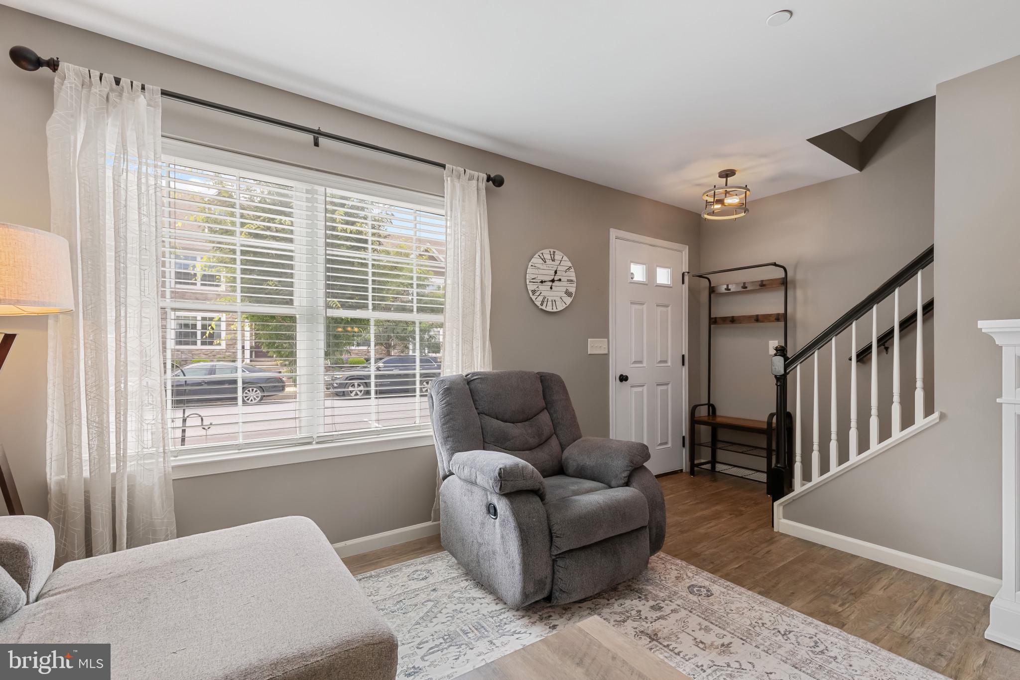 508 Byler Circle Lebanon, PA 17042 - Photo 6 of 33 a living room with furniture and a window