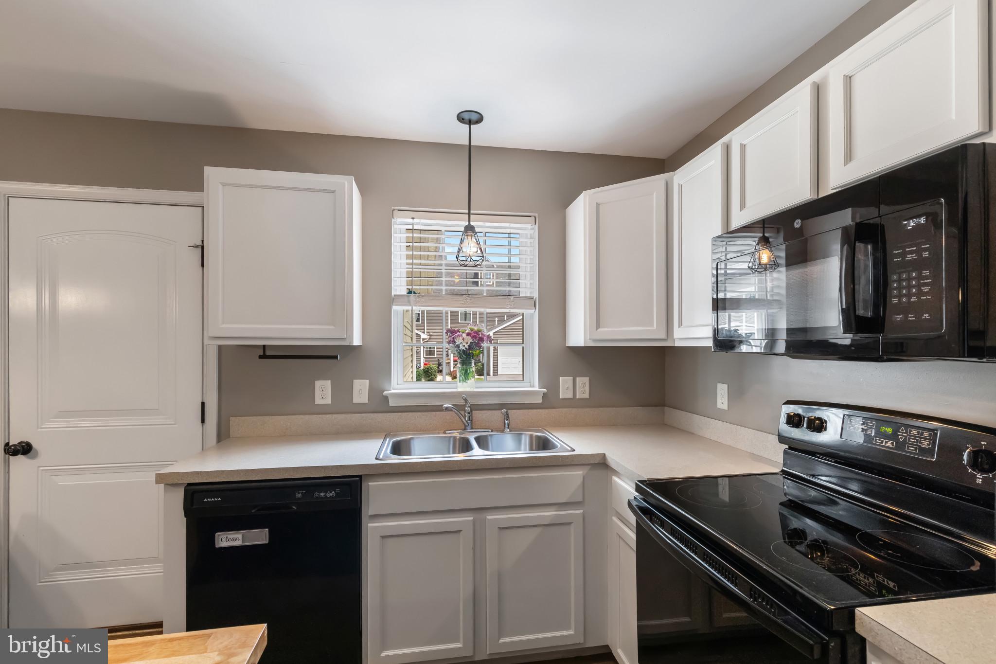 508 Byler Circle Lebanon, PA 17042 - Photo 10 of 33 a kitchen with stainless steel appliances a sink stove and cabinets