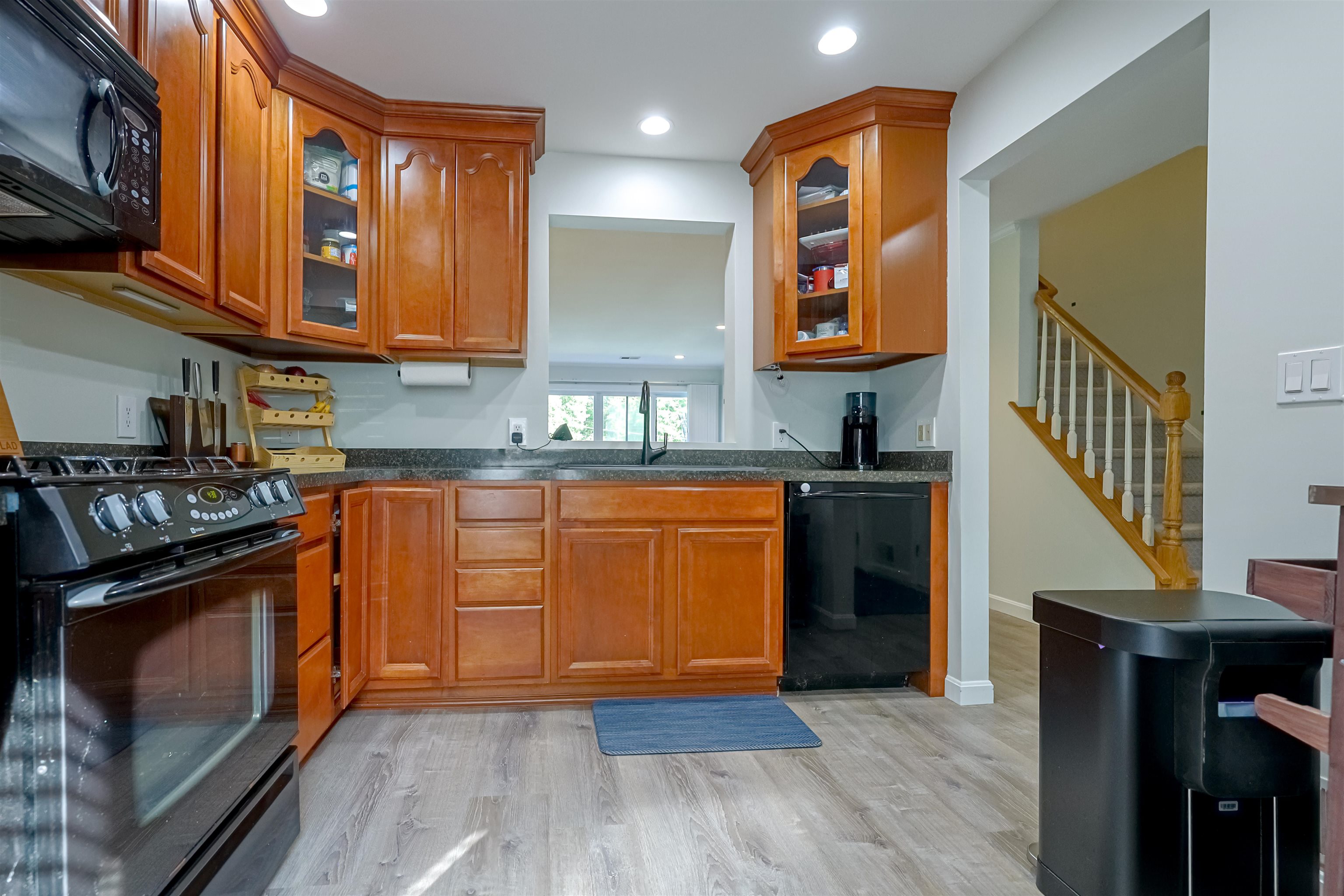 15 Middlesex Road Merrimack, NH 03054 - Photo 14 of 40