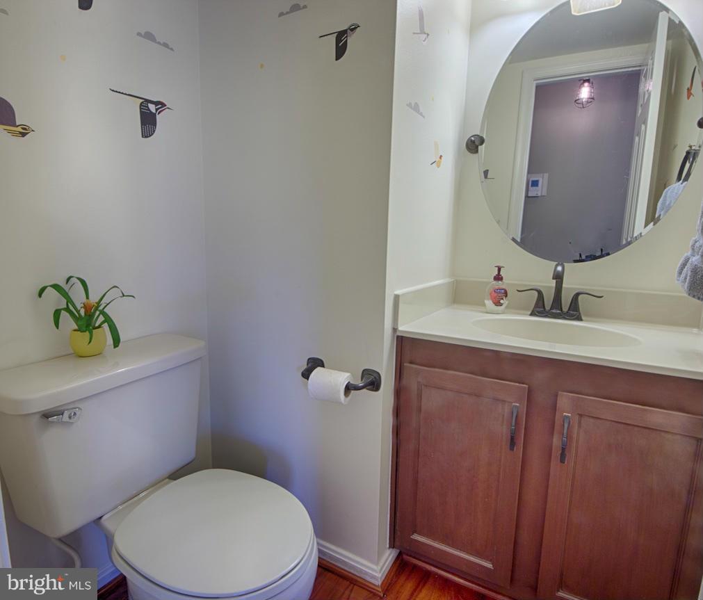 317 Silver Ridge Drive Sterling, VA 20164 - Photo 12 of 26 Bath