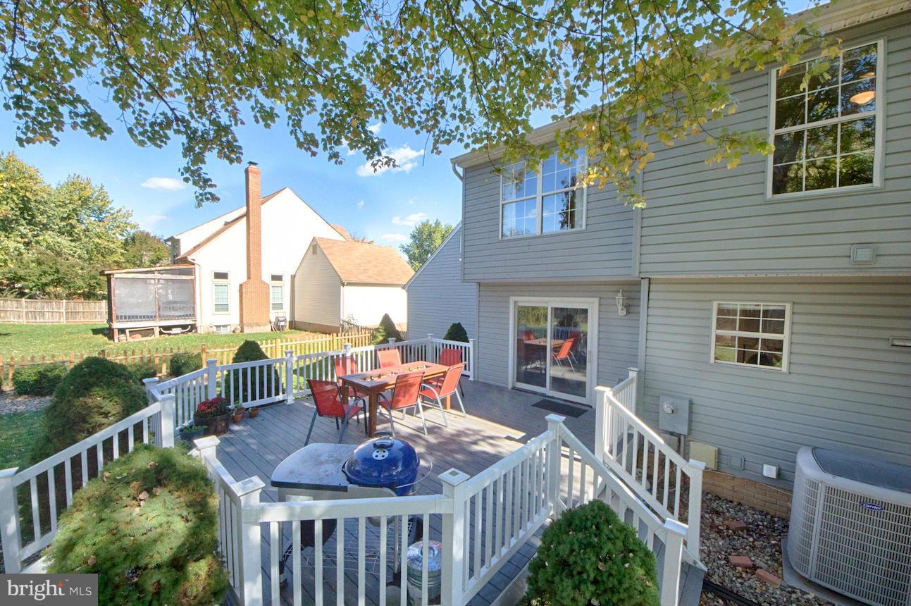 317 Silver Ridge Drive Sterling, VA 20164 - Photo 23 of 26 Exterior (Rear)