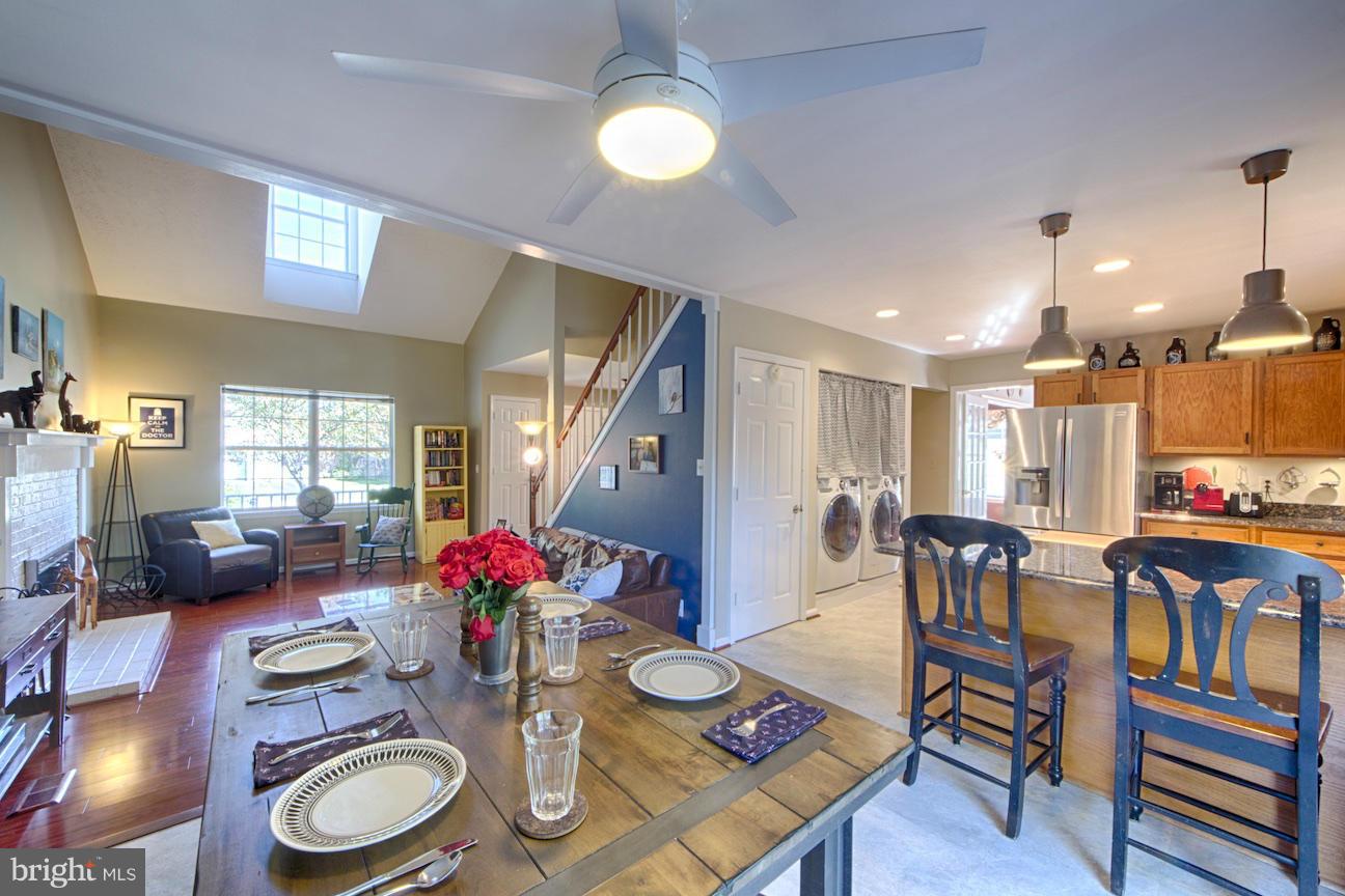 317 Silver Ridge Drive Sterling, VA 20164 - Photo 9 of 26 Dining Room