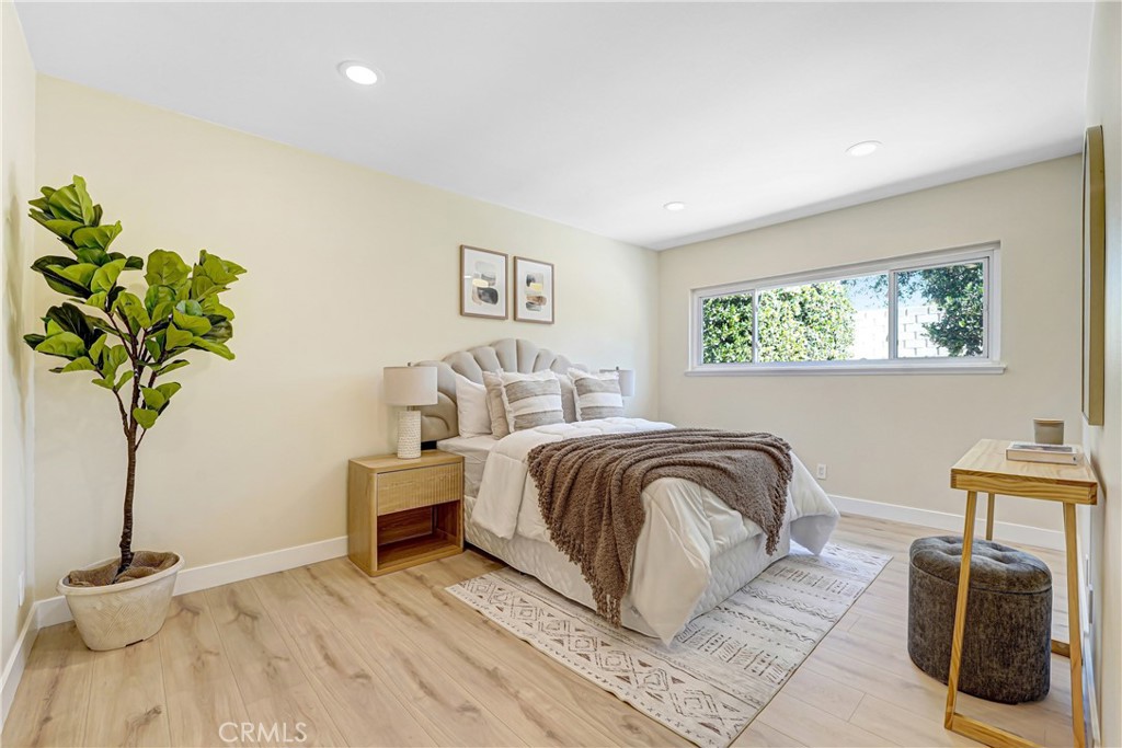 2395 Century Simi Valley, CA 93063 - Photo 13 of 19
