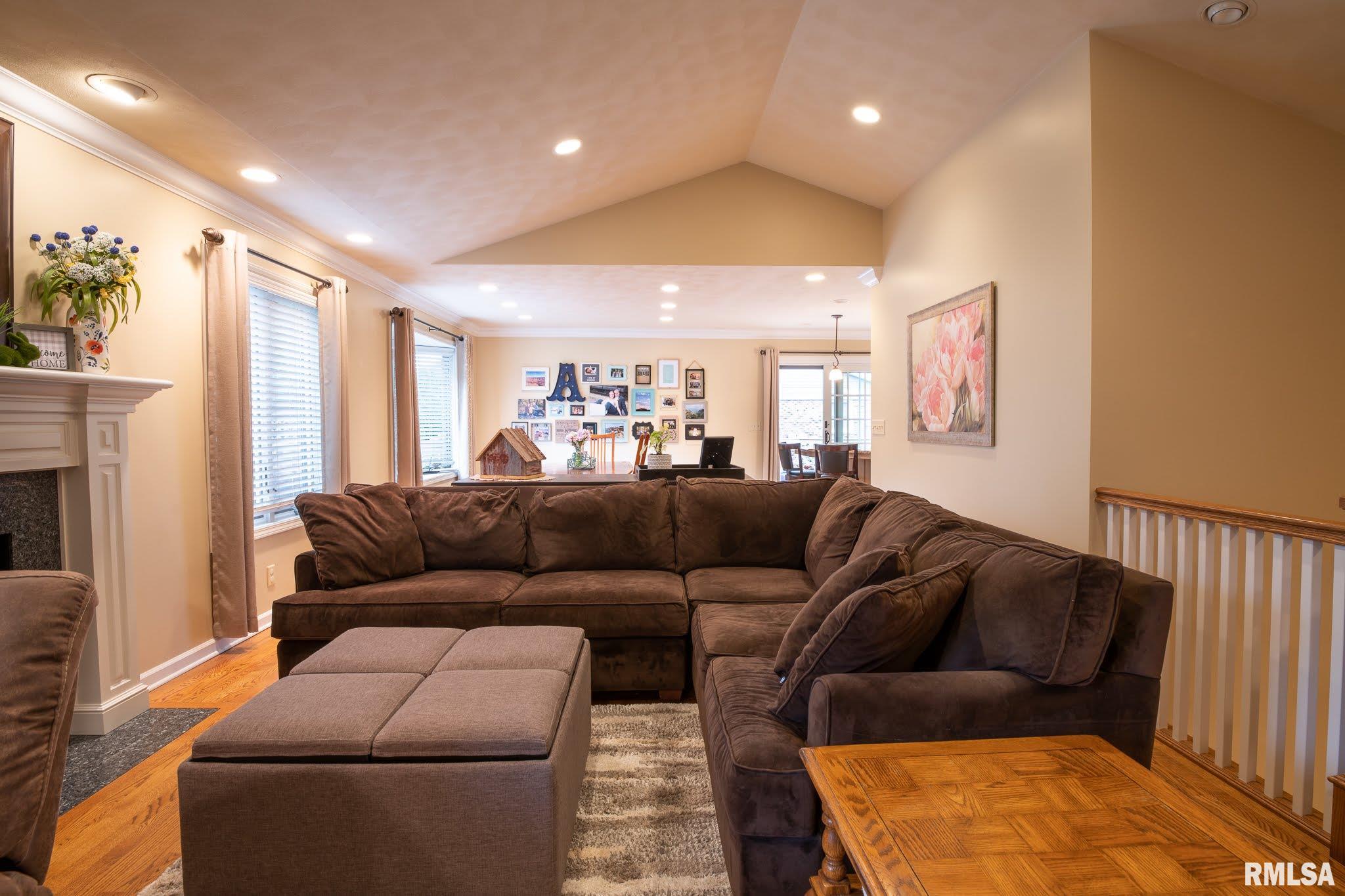 10 Forestview Road Morton, IL 61550 - Photo 7 of 48 Gallery Image 7