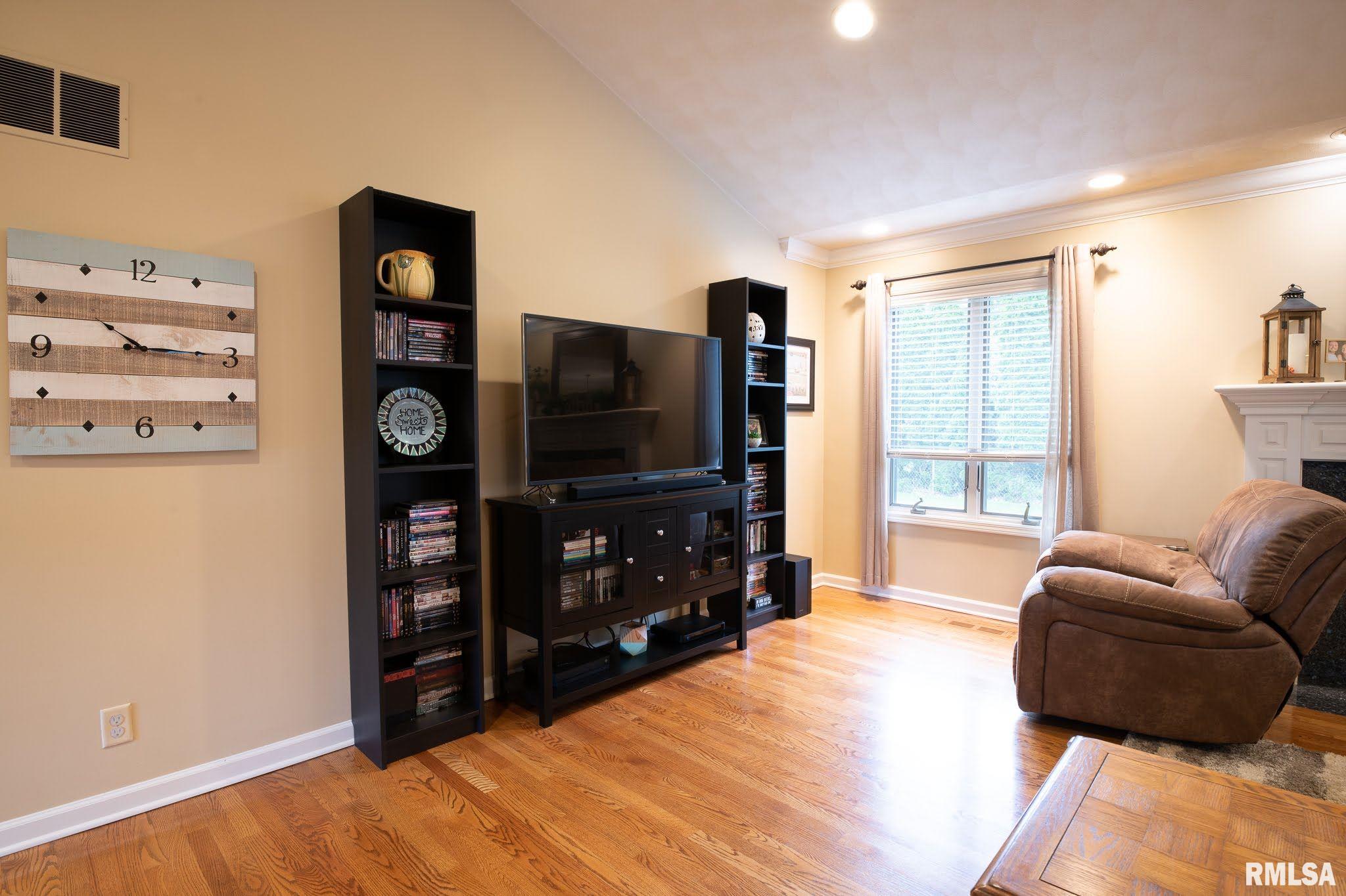 10 Forestview Road Morton, IL 61550 - Photo 9 of 48 Gallery Image 9