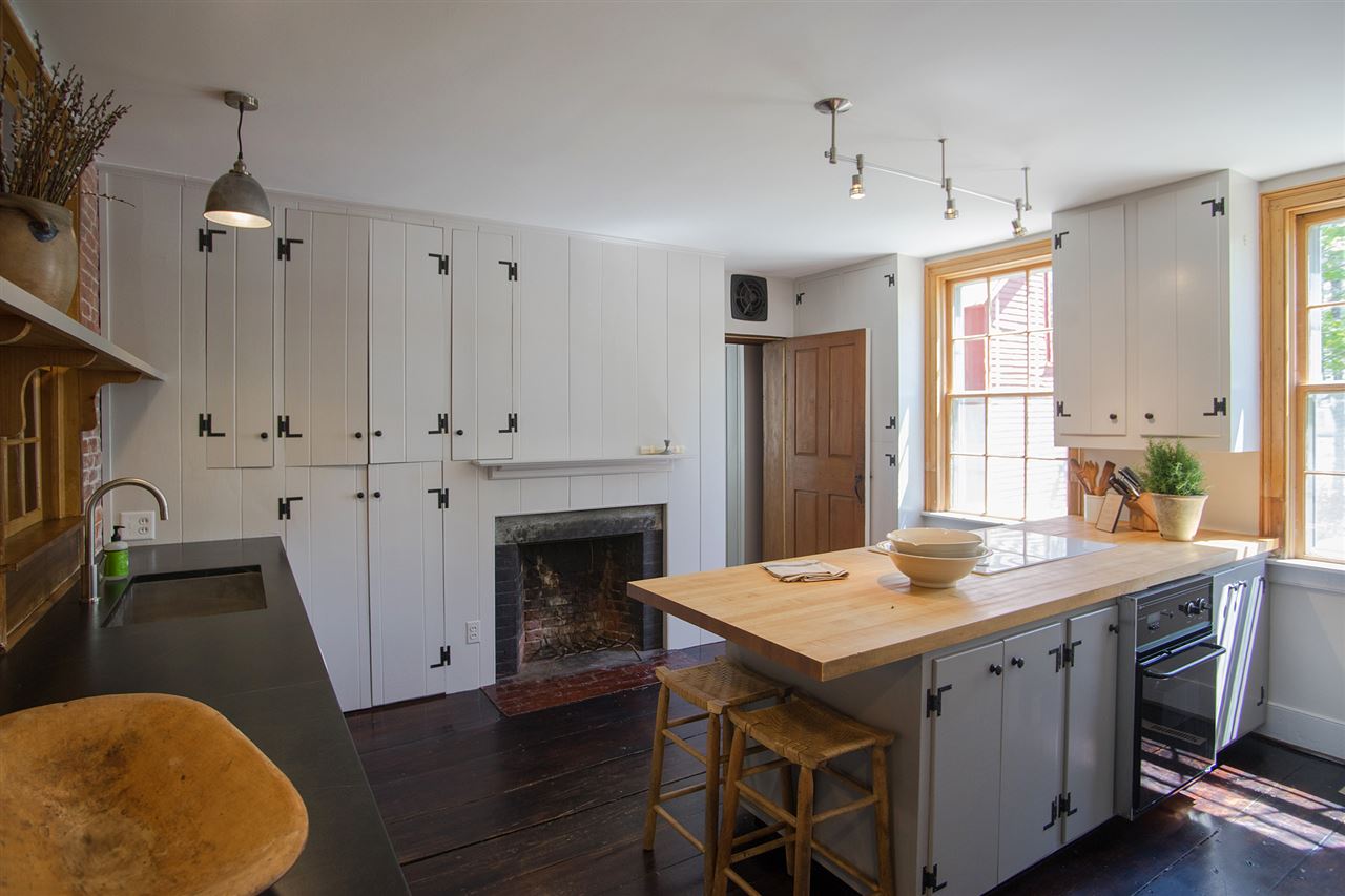 185 Main Street Grafton, VT 05146 - Photo 7 of 24