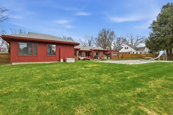 $769,900 | 31 Briarcliff Road, Longmeadow, MA 01106