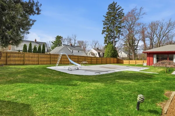 $769,900 | 31 Briarcliff Road, Longmeadow, MA 01106