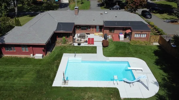 $769,900 | 31 Briarcliff Road, Longmeadow, MA 01106