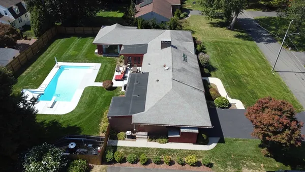 $769,900 | 31 Briarcliff Road, Longmeadow, MA 01106