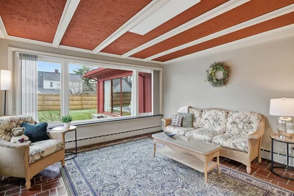 $769,900 | 31 Briarcliff Road, Longmeadow, MA 01106