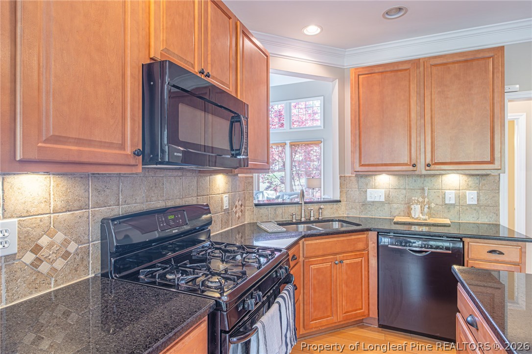 138 Lamplighter Way Spring Lake, NC 28390 - Photo 10 of 30