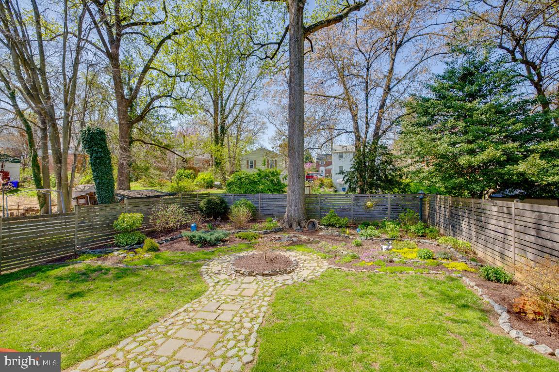 9106 Walden Road Silver Spring, MD 20901 - Photo 34 of 37