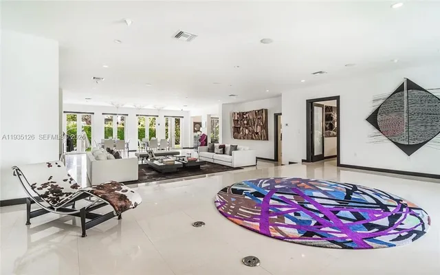 $25,000 | 3020 Brickell Avenue, Unit 3020, Miami, FL 33133