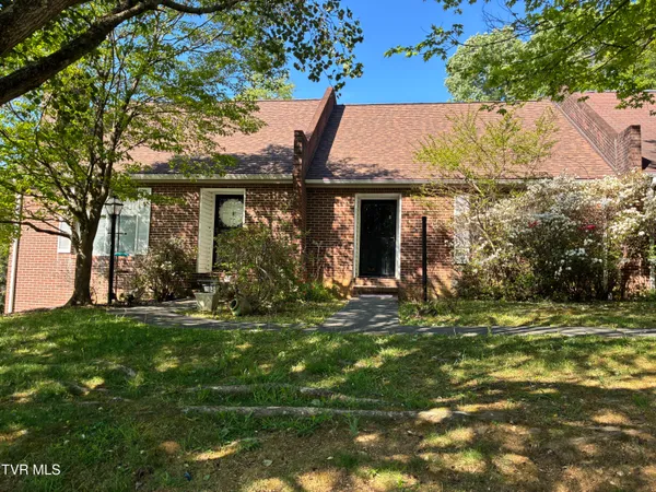 $289,000 | 1833 Presswood Road, Johnson City, TN 37604