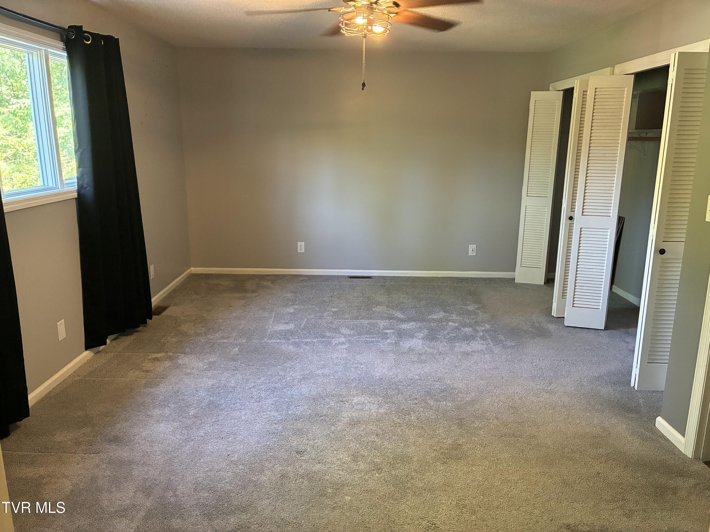 1833 Presswood Road Johnson City, TN 37604 - Photo 6 of 40 photo7