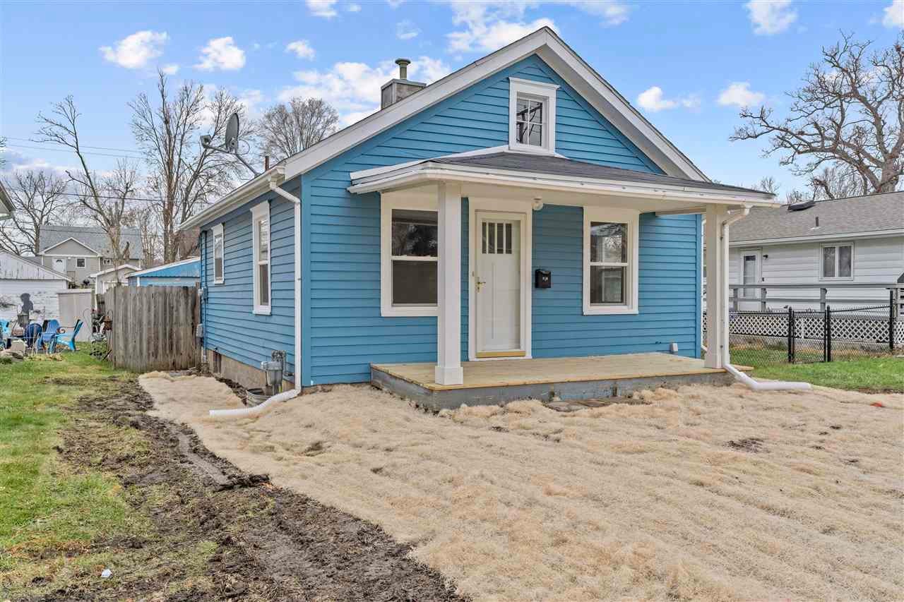1129 Center Point Road Northeast Cedar Rapids, IA 52402 - Photo 3 of 17 Gallery Image 3