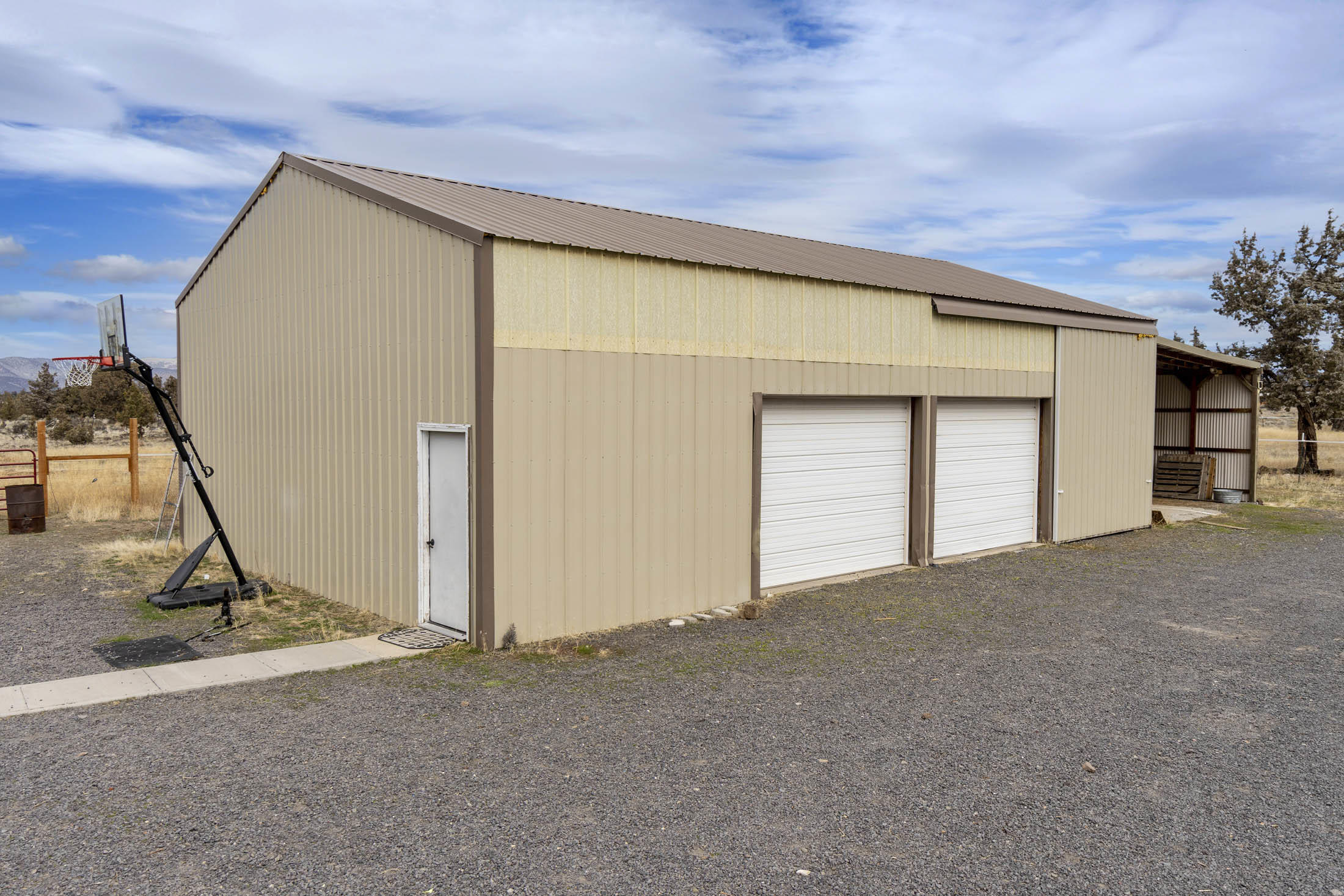 1177 Southwest Bent Loop Powell Butte, OR 97753 - Photo 29 of 46 28
