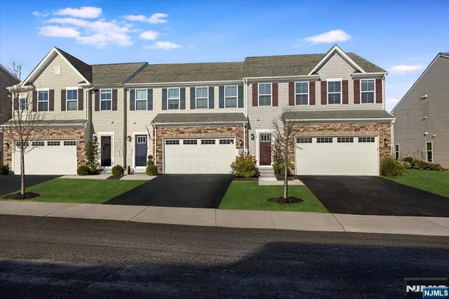 $499,900 | 13 Sierra Place, Sparta, NJ 07871