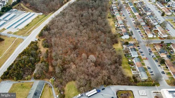 a view of a yard with an outdoor space