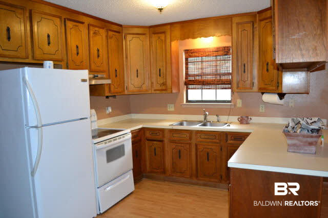 10891 Thomas Road Theodore, AL 36582 - Photo 2 of 6
