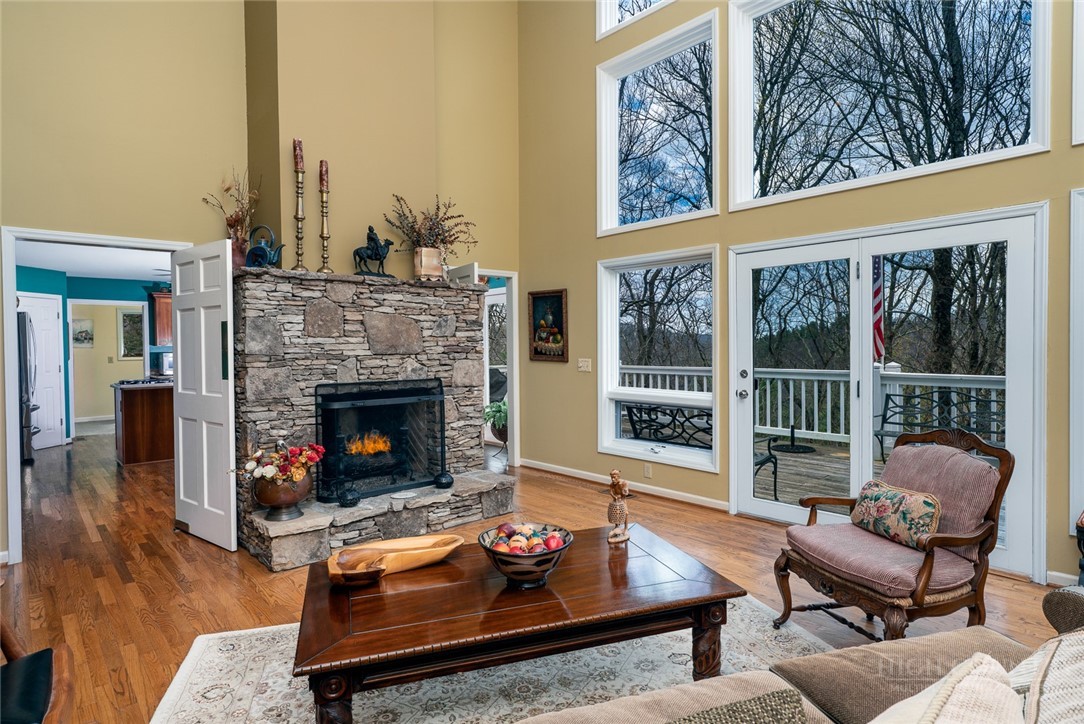 146 Highland Ridge Road Blowing Rock, NC 28605 - Photo 8 of 47 Gallery Image 8
