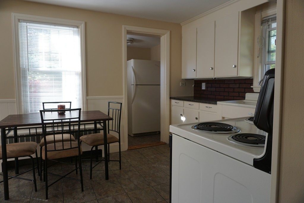 51 Shirley Road Shrewsbury, MA 01545 - Photo 8 of 30 Gallery Image 8