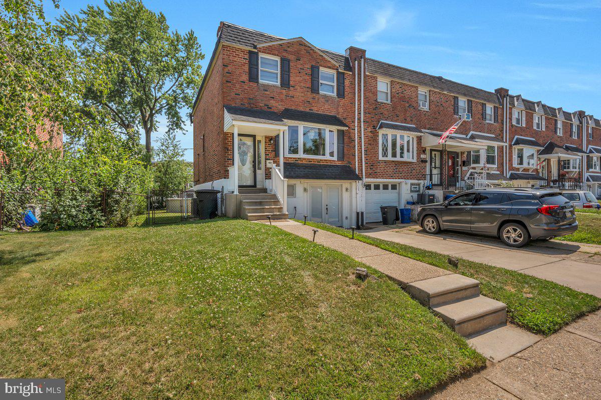 12767 Dunks Ferry Road Philadelphia, PA 19154 - Photo 3 of 41 Gallery Image 3