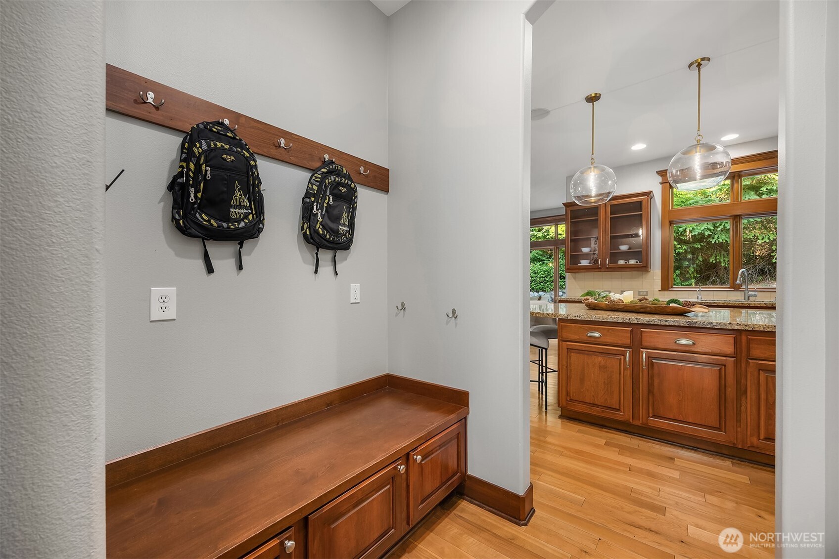 2989 Northeast Davis Loop Issaquah, WA 98029 - Photo 17 of 40