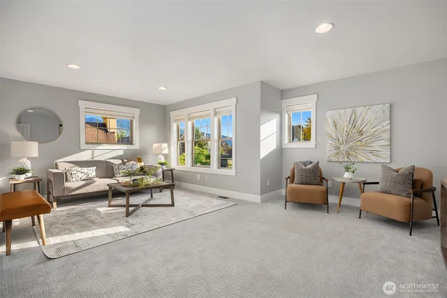 $2,500,000 | 2989 Northeast Davis Loop, Issaquah, WA 98029