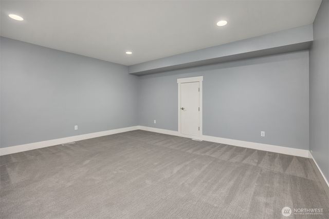 $2,500,000 | 2989 Northeast Davis Loop, Issaquah, WA 98029