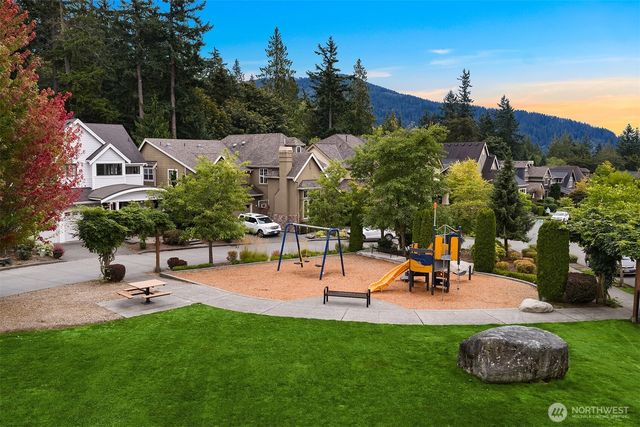 $2,500,000 | 2989 Northeast Davis Loop, Issaquah, WA 98029