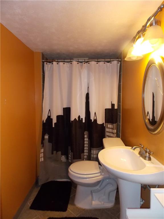 1535 Marshall Road Monaca, PA 15061 - Photo 16 of 19 Gallery Image 16