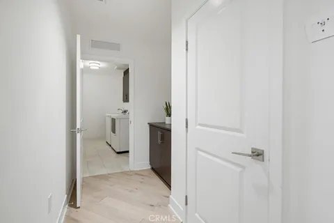 $1,290,000 | 402 Rockefeller, Unit 406, Irvine, CA 92612