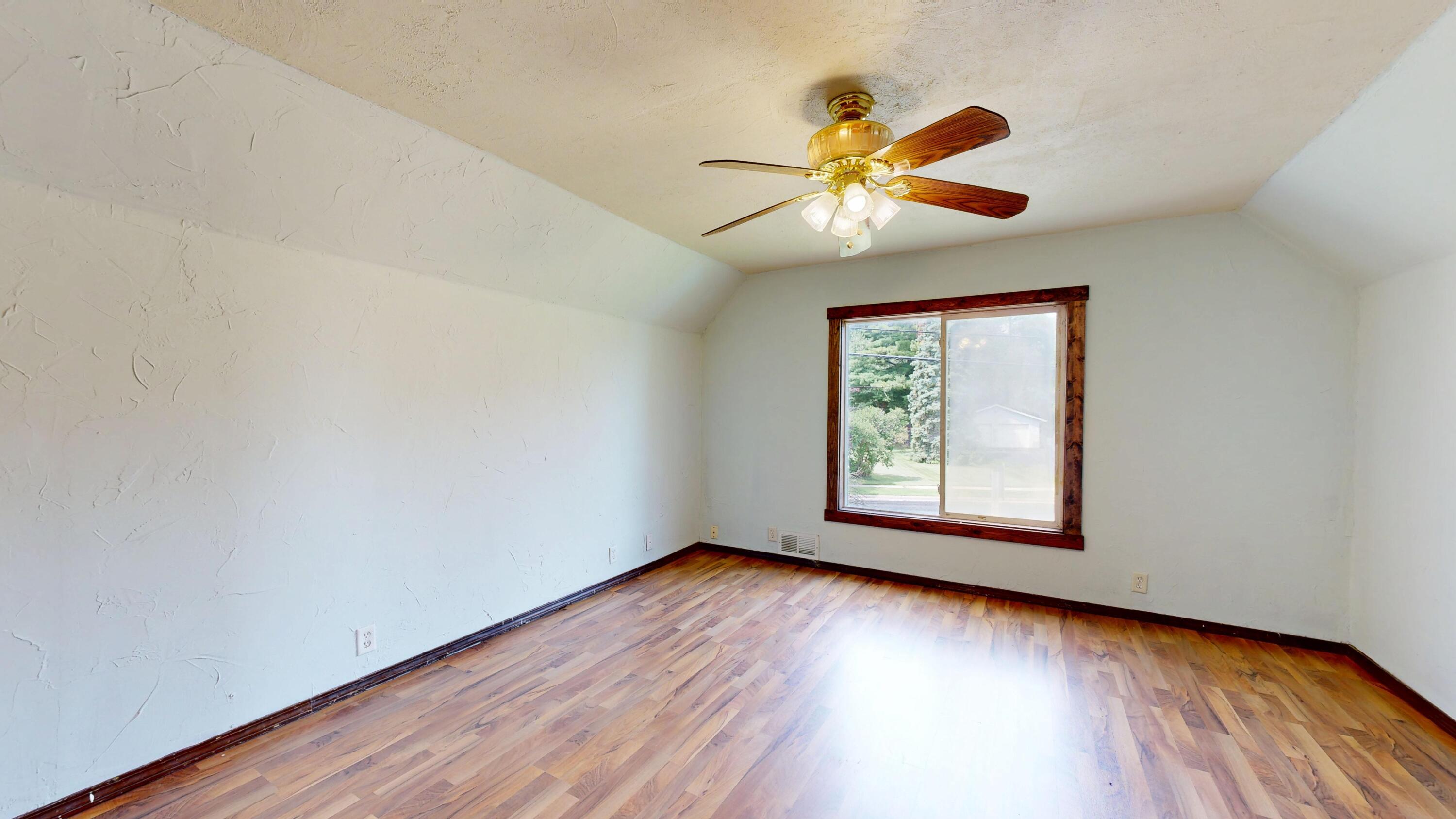 N5680 2nd Street Shiocton, WI 54170 - Photo 17 of 27 Master Bedroom